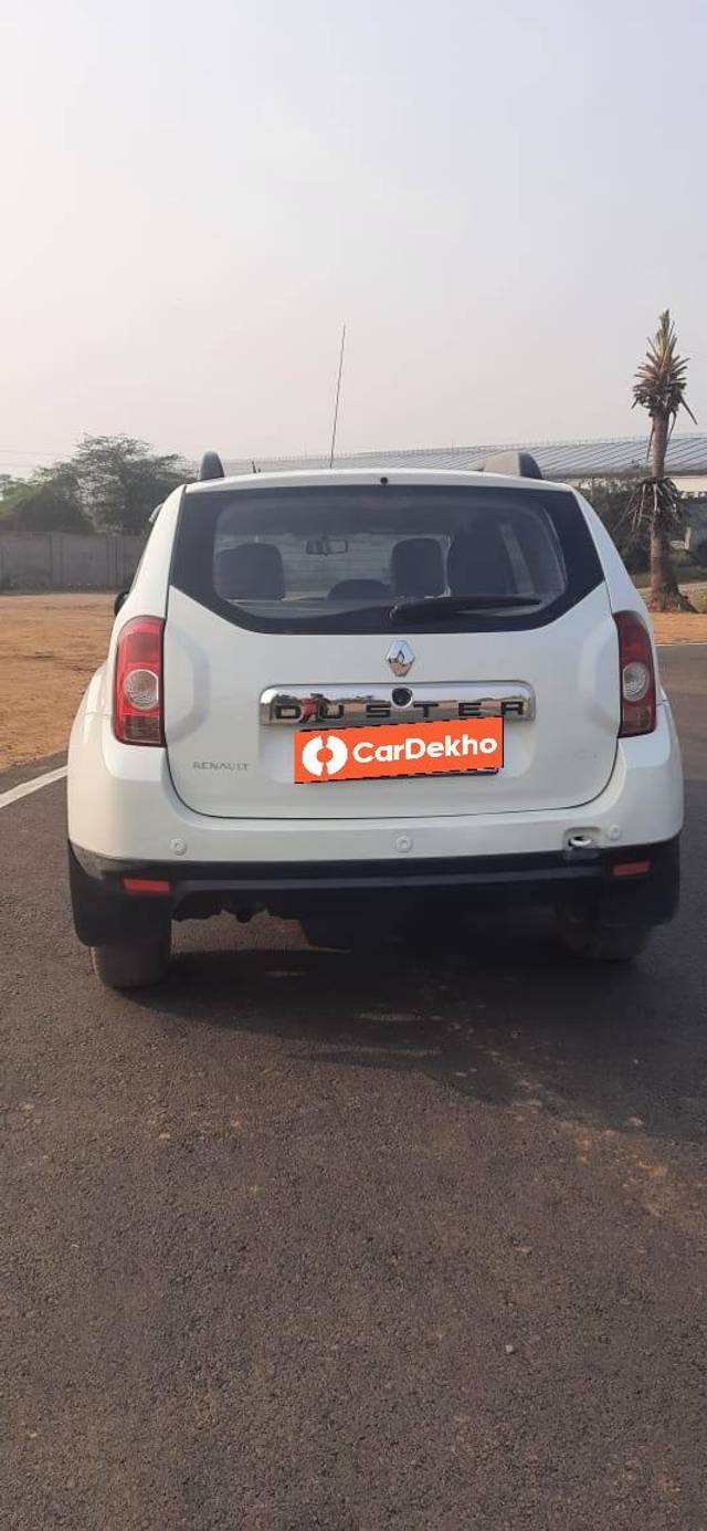 https://images10.gaadi.com/usedcar_image/3455337/original/usedcar_whatsappimage2022_12_04at160207_1__15261684836528_1684836554_e9ad4df7-6c83-4aba-a299-3a6f415c92b6.jpeg?imwidth=6401