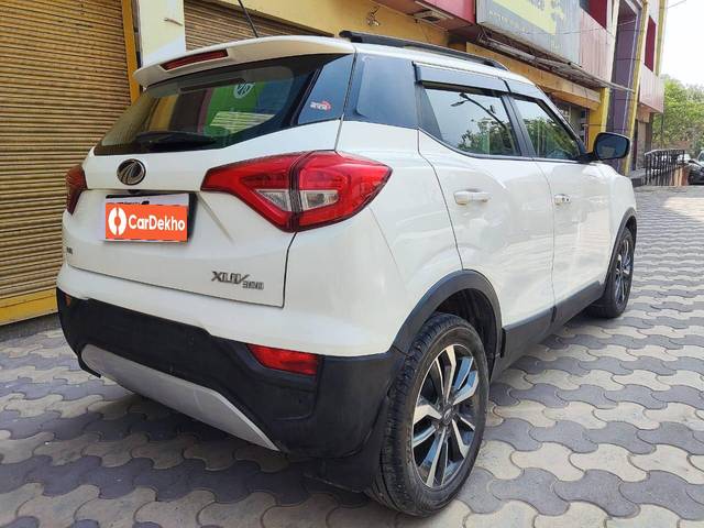 https://images10.gaadi.com/usedcar_image/3455350/original/usedcar_whitexuv300_12__2777769_1684837375_00842966-144b-4249-a4bd-054903c59ae8.jpg?imwidth=6402