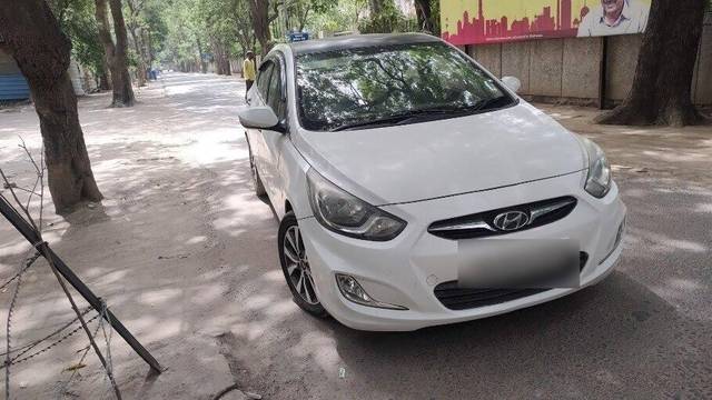 https://images10.gaadi.com/usedcar_image/3455373/original/7f4a2ff2-de95-493c-8844-5858f4eef0a4-VCC_1736533_116_1684230638_af7cb11b-e907-457d-ab1c-02760664a268.jpg?imwidth=6400
