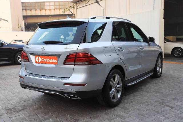 https://images10.gaadi.com/usedcar_image/3455432/original/usedcar_1_11__10151684839373_1684839658_f53b803e-9d81-4bf7-860a-6943245fdb24_978e0f87-a407-4e13-9259-714396c1ff8c.jpeg?imwidth=6401