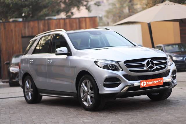 https://images10.gaadi.com/usedcar_image/3455432/original/usedcar_1_4__10151684839373_1684839658_f53b803e-9d81-4bf7-860a-6943245fdb24_978e0f87-a407-4e13-9259-714396c1ff8c.jpeg?imwidth=6400