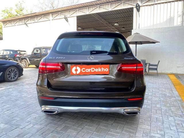 https://images10.gaadi.com/usedcar_image/3455443/original/usedcar_1_5__10151684840125_1684840152_308c45fc-6e81-4ff4-9e62-faadd82b908f_74eb2411-0487-4b8a-b18e-1da92c6b489b.jpeg?imwidth=6402
