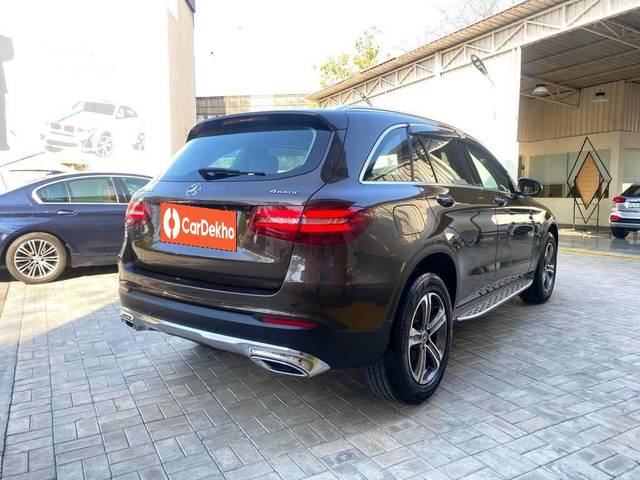 https://images10.gaadi.com/usedcar_image/3455443/original/usedcar_1_6__10151684840125_1684840152_308c45fc-6e81-4ff4-9e62-faadd82b908f_74eb2411-0487-4b8a-b18e-1da92c6b489b.jpeg?imwidth=6401