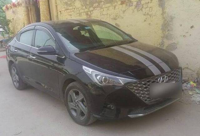 https://images10.gaadi.com/usedcar_image/3455453/original/038cb73d-0e71-4ede-8326-601f4f9efefd-VCC_1736544_116_1684232951_ba9ec599-bc9b-40c4-9580-aee0dd2f2397.jpg?imwidth=6400