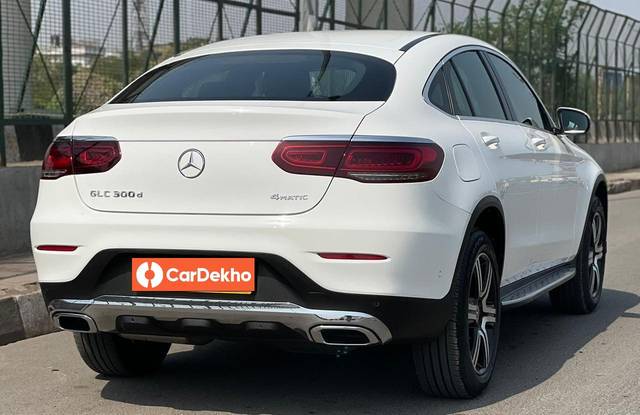 https://images10.gaadi.com/usedcar_image/3455496/original/used_car_2777902_1684906193_8ee5ea6e-fa34-4ecf-8b4a-cd7cb8704027.jpg?imwidth=6402