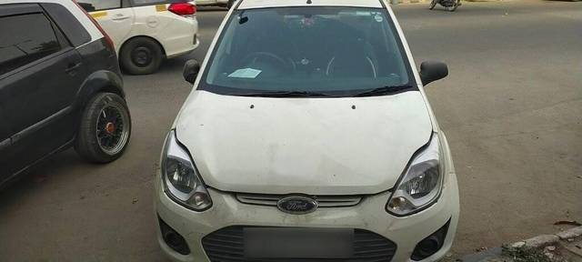 https://images10.gaadi.com/usedcar_image/3455590/original/764ce67e-637b-4e09-ae81-818e7d58994e-VCC_1736624_94_1684240549_b05a40ad-c75f-410e-9293-c888a3ffae5f_18272f0c-4aca-4bf9-b4bf-2141e210f630.jpg?imwidth=6402
