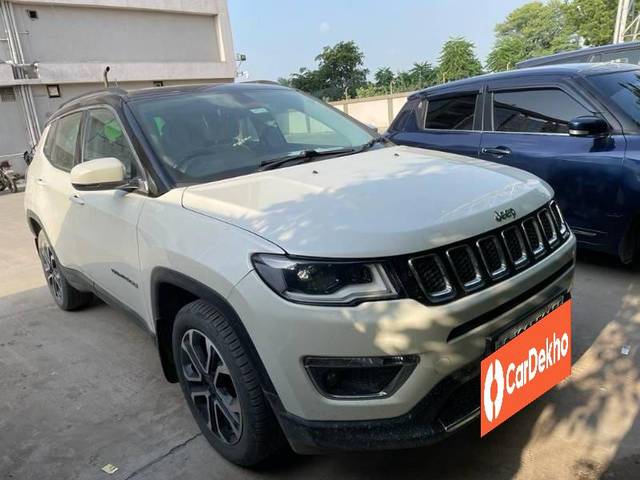 https://images10.gaadi.com/usedcar_image/3455604/original/58cfa830-6eb0-45b8-a839-1dabf39466d4_a6f56b95-0eed-44fc-b86c-fa1ff0169f17.jpg?imwidth=6400