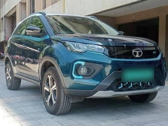 https://images10.gaadi.com/usedcar_image/3456013/original/zz1_crop_img_64803677385e5_1686124151.jpg?imwidth=6400