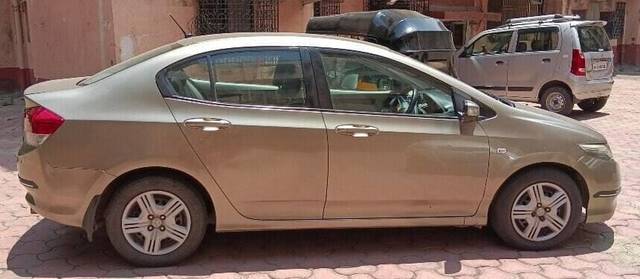 https://images10.gaadi.com/usedcar_image/3456150/original/zz1_crop_img_6480333fd26a2_1686123327.jpg?imwidth=6401