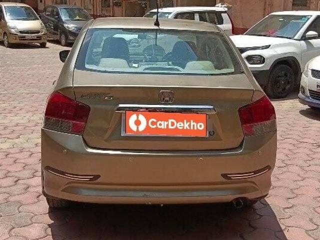 https://images10.gaadi.com/usedcar_image/3456150/original/zz1_crop_img_64803346a1383_1686123334.jpg?imwidth=6402