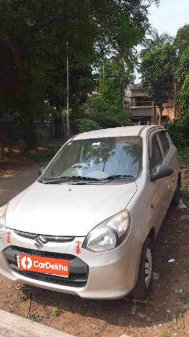 https://images10.gaadi.com/usedcar_image/3456297/original/70bbe8a8-f40c-4cbb-8e6a-ebd471c267eb_aee7319c-6ef7-4445-a340-93ff6cc0cb8f.jpeg?imwidth=6401