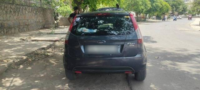 https://images10.gaadi.com/usedcar_image/3456856/original/d852c621-21bf-483b-b16d-aacc5bdf1153-VCC_1737327_96_1684396731_e4370c79-9ea8-4bbf-b394-2c4fc36c4cad.jpg?imwidth=6401