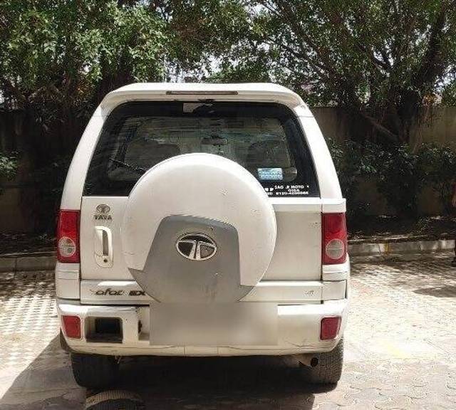 https://images10.gaadi.com/usedcar_image/3456912/original/9d702854-e056-4e08-90e5-74e152a4623d-VCC_1737388_96_1684403248_4d96349d-94db-48d4-aedb-dc9634fd2fa0.jpg?imwidth=6402