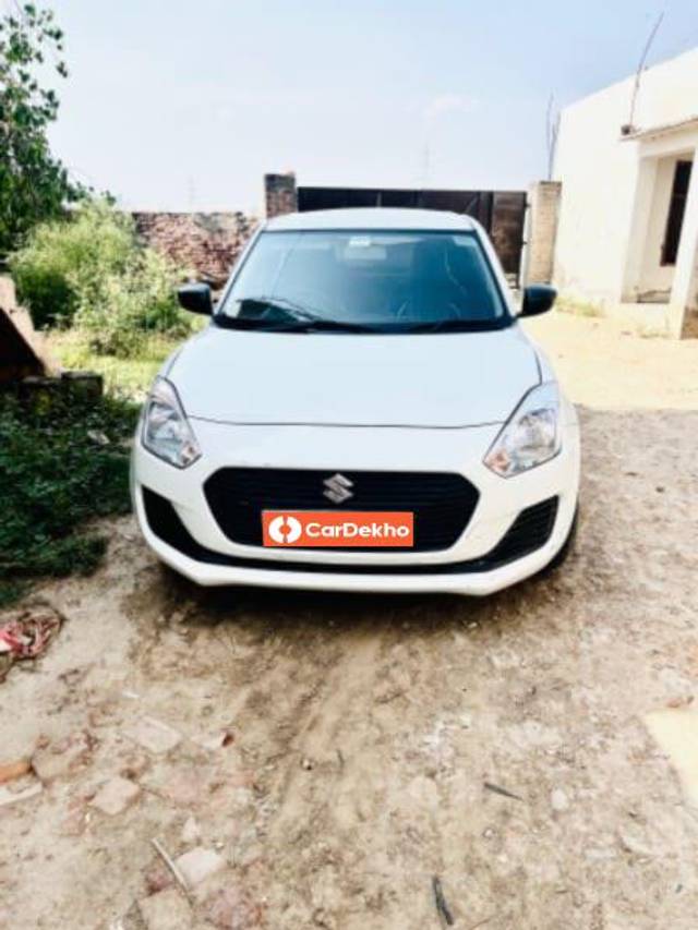 https://images10.gaadi.com/usedcar_image/3456926/original/06d002c0-84ad-40f0-ba9a-69e898de5f05_fc56fc56-3824-4631-bf44-9902c122479c.jpeg?imwidth=6400