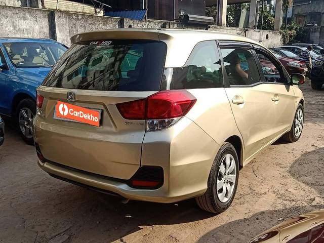 https://images10.gaadi.com/usedcar_image/3456928/original/used_car_2779005_1685011569_7086f817-79d2-4873-8118-8f770ae2e706_41b48ca8-9a35-4fce-a6bd-8d9ad8f78915.jpg?imwidth=6401
