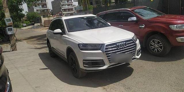 https://images10.gaadi.com/usedcar_image/3457021/original/475b91bb-9734-4f32-b705-8c20da645bc7-VCC_1737413_116_1684409435_44852786-8ce3-41eb-a075-beab7830640f_3628987a-e15d-4dc6-9e6c-6351ebf0a4bf.jpg?imwidth=6400