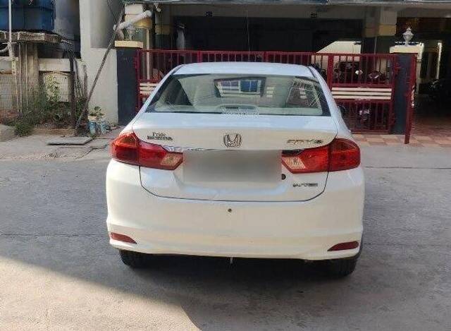 https://images10.gaadi.com/usedcar_image/3457065/original/a23dfdb1-5a92-40a5-980d-ab41212c3a13-VCC_1737516_96_1684416101_f23f9670-2821-438a-bc57-ccedac2603a1_9fe3ec39-3966-494b-af52-587266136468.jpg?imwidth=6402