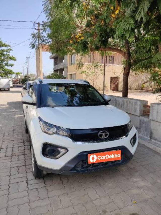 https://images10.gaadi.com/usedcar_image/3457121/original/c3bcb781-7c6c-44ae-aea7-af6a1a67e3df_56e89f1b-e527-455a-bb6f-d574632bd9f3.jpg?imwidth=6400