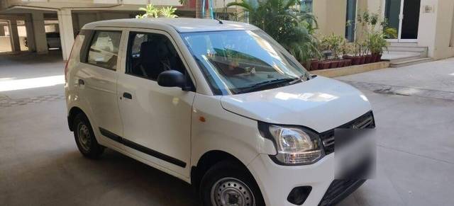 https://images10.gaadi.com/usedcar_image/3457136/original/669b4ee5-7239-4e21-aabc-b4cd98be6460-VCC_1737519_116_1684421563_9d5c6fc6-2d1e-4e40-ba79-2a9327aa6c86.jpg?imwidth=6400