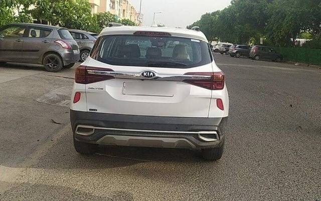https://images10.gaadi.com/usedcar_image/3457160/original/a0d427f6-336b-46a8-a84e-28e25860e707-VCC_1737586_96_1684423693_072036ef-ee4f-4c1c-8ade-1b0d843ee23c_31ca9585-f993-47a5-97aa-8324fcf7cc39.jpg?imwidth=6402