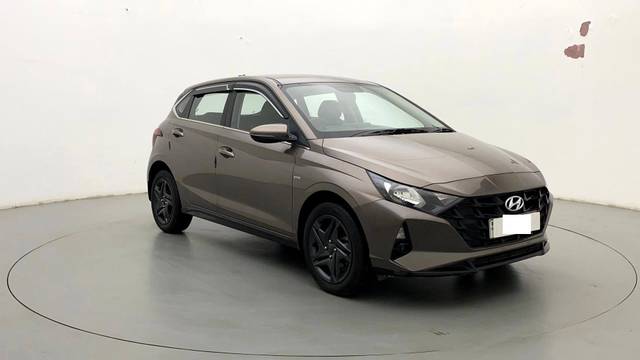 https://images10.gaadi.com/usedcar_image/3457388/original/usedcar_44_729861685084079_1685084103_f6961f1a-e451-4a24-920f-8faf13620db6.jpg?imwidth=6400