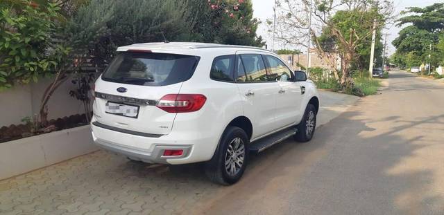 https://images10.gaadi.com/usedcar_image/3457567/original/used_car_2779501_1685087502_91a390f4-375f-477f-9ee0-f4b527194c8a.jpg?imwidth=6402
