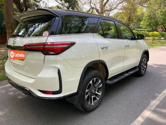 https://images10.gaadi.com/usedcar_image/3457572/original/used_car_2779506_1685087583_4213befd-2ad1-41df-8dca-624a5119e9a0.jpg?imwidth=6402