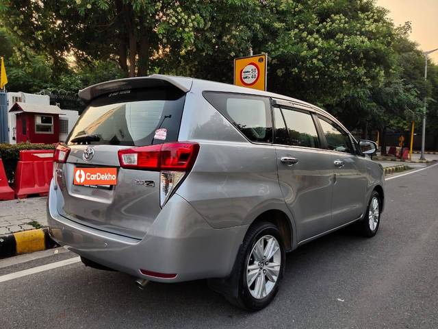 https://images10.gaadi.com/usedcar_image/3457604/original/used_car_2779537_1685088076_cef5e708-ab83-401d-b447-7d93fe4d8041.jpg?imwidth=6402