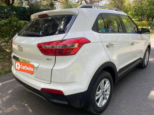 https://images10.gaadi.com/usedcar_image/3457657/original/used_car_2779585_1685089026_c47ac90c-6bd4-4b9e-bf9f-0f3c738e739f.jpg?imwidth=6402