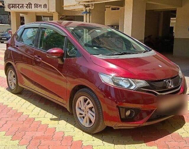 https://images10.gaadi.com/usedcar_image/3457945/original/4ca18f9d-852c-4ee0-8529-6cb517bfcabe-VCC_1737860_116_1684486997_734fe895-992b-47ec-bb1a-d492f3ea30eb.jpg?imwidth=6400