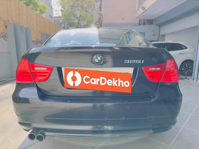 https://images10.gaadi.com/usedcar_image/3458065/original/used_car_2779982_1685096475_34177717-4856-4645-9c01-be7dcfbb3347.jpg?imwidth=6401