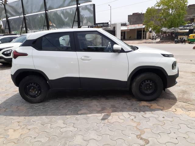 https://images10.gaadi.com/usedcar_image/3458165/original/usedcar_20230526_101422_2780072_1685100246_bc7bfdd2-65da-4aae-8c49-60b5b517e5e8_92cf9210-c308-40af-8a5e-7effbd46104f.jpg?imwidth=6401