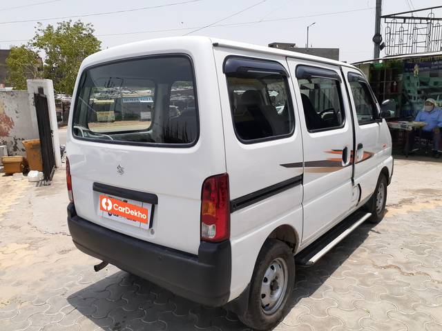 https://images10.gaadi.com/usedcar_image/3458189/original/usedcar_20230526_122033_9301685100432_1685100782_48bb12ac-fa2e-4fb3-b45c-e9e9f906c2d0.jpg?imwidth=6402