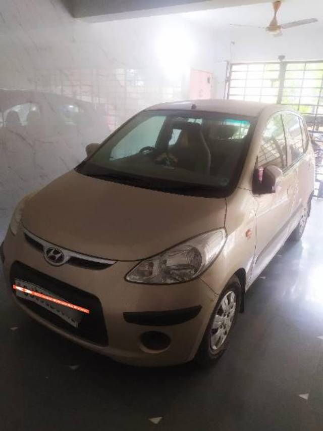 https://images10.gaadi.com/usedcar_image/3458240/original/48e3d47a-7726-4efd-bb59-7954cb97bef0_611d381c-000a-4fab-bbc1-f8db2710e640.jpg?imwidth=6401