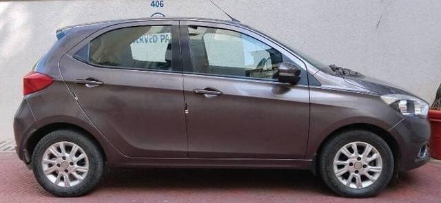 https://images10.gaadi.com/usedcar_image/3458332/original/zz1_crop_img_647ec953d8309_1686030675.jpg?imwidth=6401