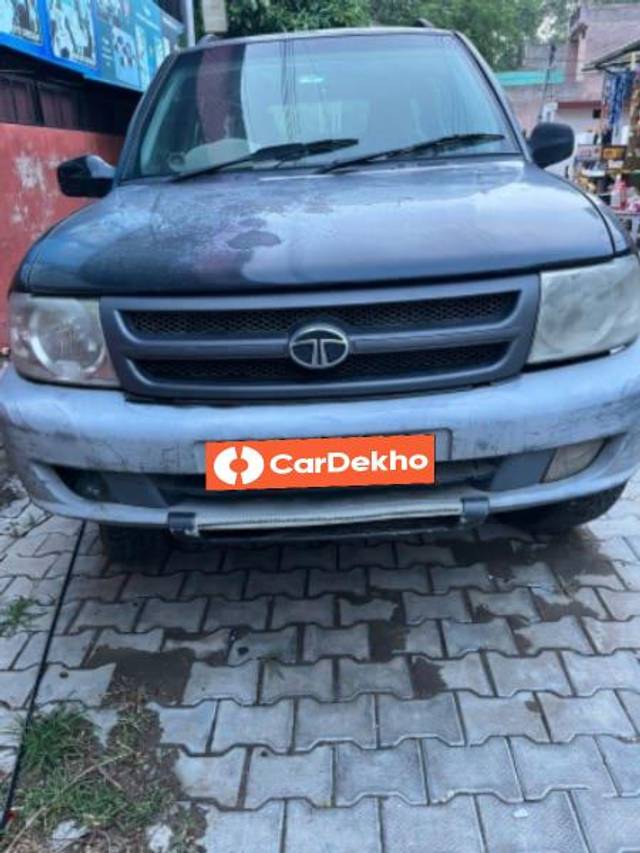 https://images10.gaadi.com/usedcar_image/3458349/original/4b751ccc-ee35-432f-80d2-ba4e318ed916_c5aafeb3-fa3c-490a-bdeb-a5569e20b02c.jpeg?imwidth=6400