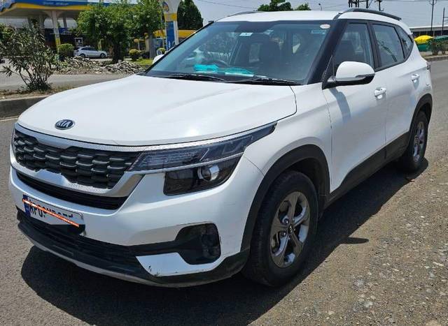 https://images10.gaadi.com/usedcar_image/3458365/original/488ccb1a-3777-4193-a767-a8bee586e36b_ba13afac-4dd7-4f2d-9c35-e19af096c592.jpg?imwidth=6402