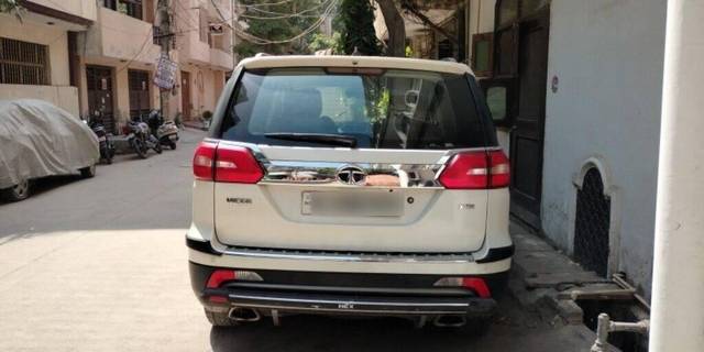 https://images10.gaadi.com/usedcar_image/3458445/original/601672f6-39e6-4d7a-b0af-aaddd755a303-VCC_1738269_96_1684558562_b7234f58-d026-4a04-a912-4e33835c9af8.jpg?imwidth=6402