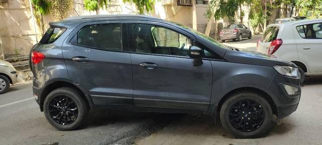 https://images10.gaadi.com/usedcar_image/3458451/original/b5c1e78d-4d13-4a13-938e-e653dcf5f233-VCC_IMG_1684556393879_1738275_97_1684556676_1de24e22-7f3e-45e1-8b4d-362b1e6b169b.jpg?imwidth=6402