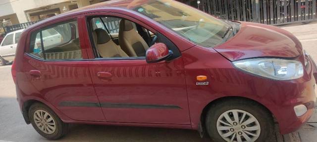 https://images10.gaadi.com/usedcar_image/3458524/original/665d75b6-ad88-4510-bbe4-61c1248cf880-VCC_IMG_1684561561614_1738322_97_1684562051_593803d7-e1cf-413f-964f-f1e44f636bc6.jpg?imwidth=6402