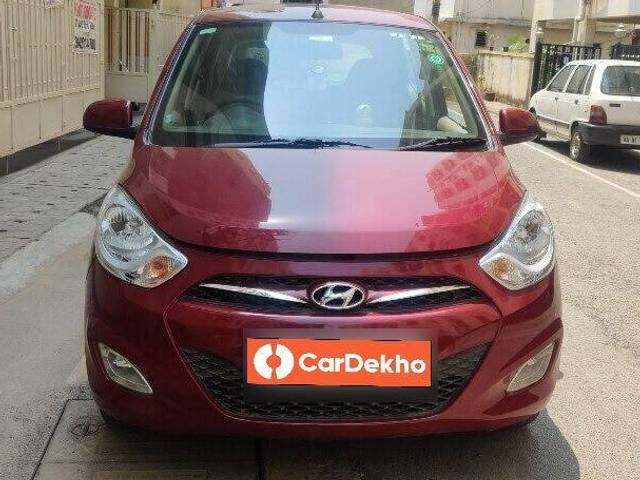 https://images10.gaadi.com/usedcar_image/3458524/original/zz1_crop_img_6475b82124b42_1685436449.jpg?imwidth=6400