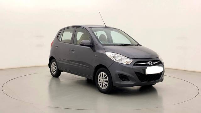 https://images10.gaadi.com/usedcar_image/3458572/original/usedcar_42_727151685169861_1685169874_1837ef27-7e88-4358-9a52-cec4a322e52e.jpg?imwidth=6400