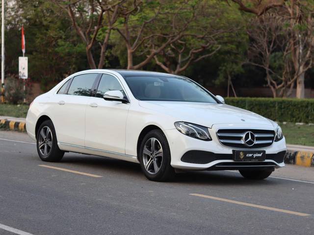 https://images10.gaadi.com/usedcar_image/3458614/original/used_car_2780414_1685171079_dbd07e75-2321-4d99-89e7-d3c88225e8c0.jpg?imwidth=6400