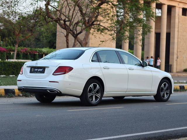 https://images10.gaadi.com/usedcar_image/3458614/original/used_car_2780414_1685171081_dbd07e75-2321-4d99-89e7-d3c88225e8c0.jpg?imwidth=6401
