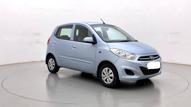 https://images10.gaadi.com/usedcar_image/3458670/original/usedcar_42_2780464_1685171834_1fc42215-618d-4dd4-aaf1-d97ac83fa747.jpg?imwidth=6400
