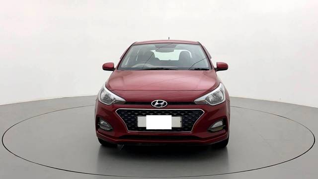 https://images10.gaadi.com/usedcar_image/3458699/original/usedcar_1_729861685172133_1685172140_a4c81107-d675-4c78-9200-cf0b8cafdc2f.jpg?imwidth=6400