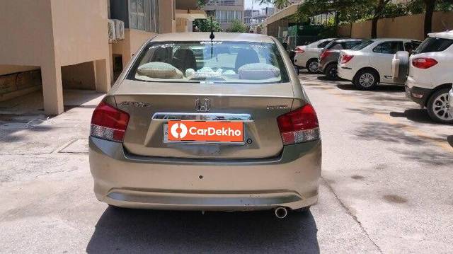 https://images10.gaadi.com/usedcar_image/3458749/original/ab906777-c326-4335-af36-698069aebcc5-VCC_1738332_96_1684566283_52f25b92-953b-4d11-8541-3ba21db4f1e5_d509aa9c-d155-408d-a6a8-2be9bfa2a1b9.jpg?imwidth=6402