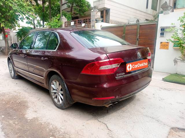 https://images10.gaadi.com/usedcar_image/3458892/original/used_car_2780676_1685175202_1884bbb7-34b7-46c0-aa6a-71e9e15d3267.jpg?imwidth=6401