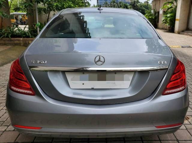 https://images10.gaadi.com/usedcar_image/3458942/original/used_car_2780722_1685176579_b08f916d-08c8-4d9c-bd01-3191cbe6b1c7.jpg?imwidth=6401