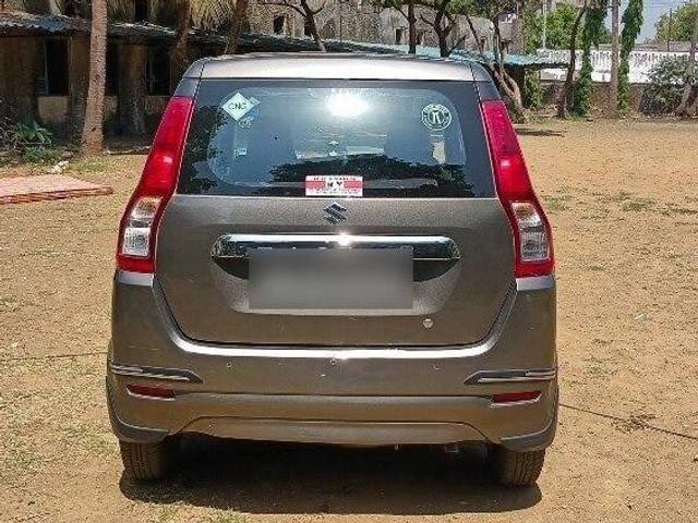 https://images10.gaadi.com/usedcar_image/3459005/original/zz1_crop_img_647ebe7550bb7_1686027893.jpg?imwidth=6402